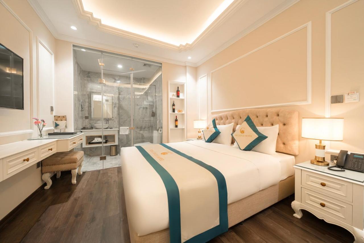The Castle Hotel Hanoi Exterior photo